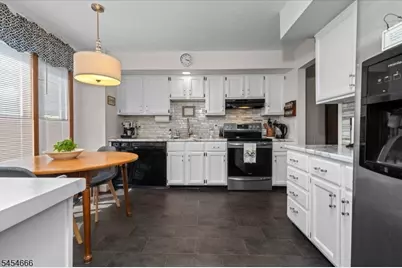 291 Cheyenne Rd, Andover Township, NJ 07848 - Photo 6