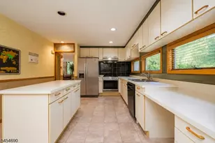 4 High Mountain Trail, Lincoln Park, NJ 07035 - Photo 4