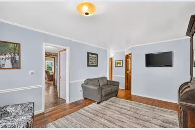 127 N Clark Ave, Somerville, NJ 08876 - Photo 4