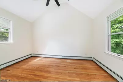 15 Laceytown Rd, Hardyston Township, NJ 07416 - Photo 14
