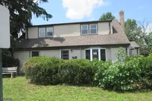 913 Briarcliff Ave, Maywood, NJ 07607 - Photo 1