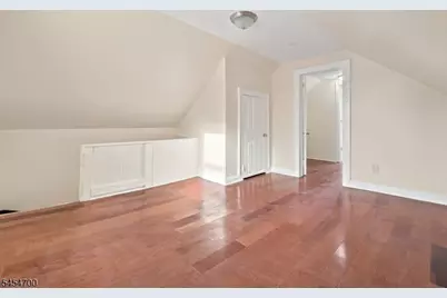 359 S 18th St, Newark, NJ 07103 - Photo 32