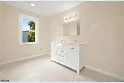 359 S 18th St, Newark, NJ 07103 - Photo 26