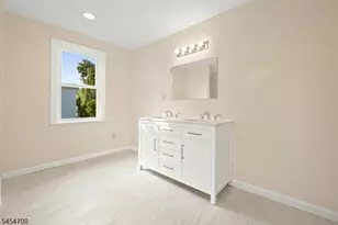359 S 18th St, Newark, NJ 07103 - Photo 26
