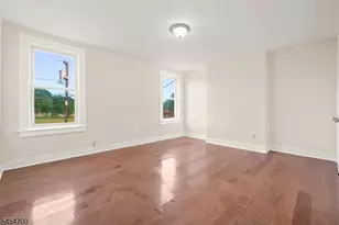 359 S 18th St, Newark, NJ 07103 - Photo 22