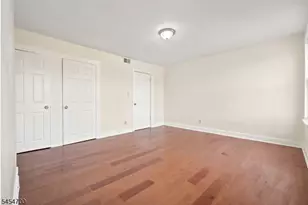 359 S 18th St, Newark, NJ 07103 - Photo 24