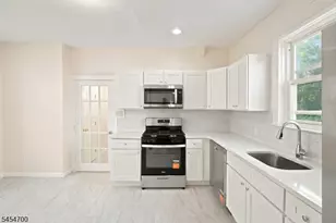 359 S 18th St, Newark, NJ 07103 - Photo 12
