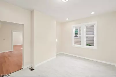 359 S 18th St, Newark, NJ 07103 - Photo 16