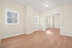 359 S 18th St, Newark, NJ 07103 - Photo 8