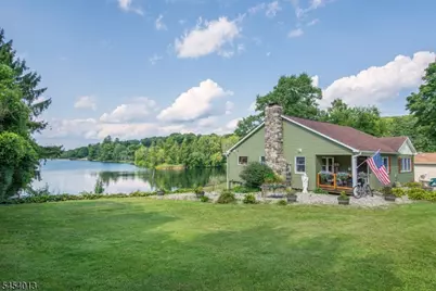 48 Lakeside Ave, Hardyston Township, NJ 07460 - Photo 2