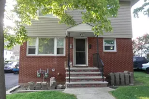 331 Boxwood Ct, Elizabeth, NJ 07202 - Photo 1