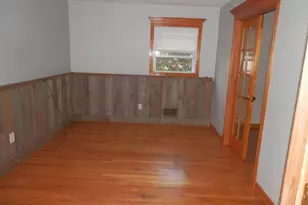 331 Boxwood Ct, Elizabeth, NJ 07202 - Photo 8