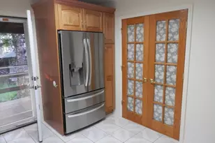 331 Boxwood Ct, Elizabeth, NJ 07202 - Photo 10
