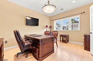 5 Budd St, Morristown, NJ 07960 - Photo 8