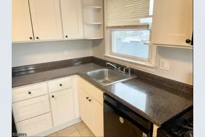 1411 Hussa St #2, Linden, NJ 07036 - Photo 4