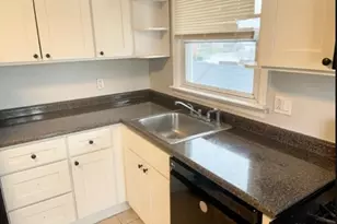 1411 Hussa St, Linden, NJ 07036 - Photo 4