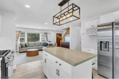 1300 Kennedy Blvd, Manville, NJ 08835 - Photo 12