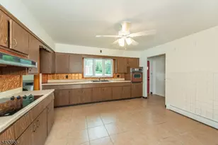 155 Beach St, Rockaway, NJ 07866 - Photo 12