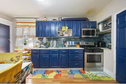 209 N 11th St, Newark, NJ 07107 - Photo 18