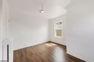 209 N 11th St, Newark, NJ 07107 - Photo 14