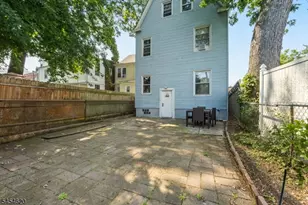 209 N 11th St, Newark, NJ 07107 - Photo 30
