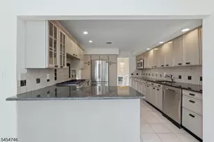 177 Truman Terrace, Paramus, NJ 07652 - Photo 8