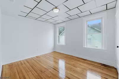 250 Elmwood Ave, East Orange, NJ 07018 - Photo 10
