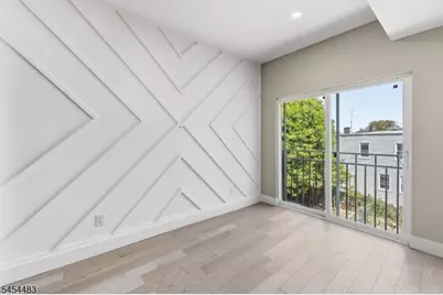 28 Grove Ter, Irvington, NJ 07111 - Photo 4