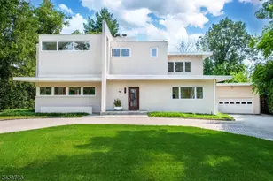 94 Oakwood Dr, New Providence, NJ 07974 - Photo 10