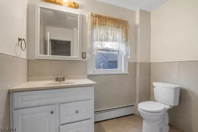 489 N Clinton St, East Orange, NJ 07017 - Photo 8