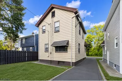 489 N Clinton St, East Orange, NJ 07017 - Photo 10