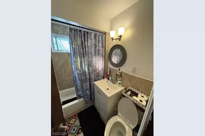 42 Tichenor Ter, Irvington, NJ 07111 - Photo 4