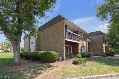 808 Eves Dr #1A, Hillsborough Township, NJ 08844 - Photo 2