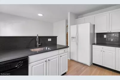 9 Knox Ct, Bernards Township, NJ 07920 - Photo 14
