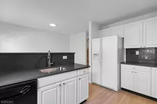 9 Knox Ct, Bernards Township, NJ 07920 - Photo 14