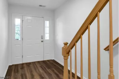 9 Knox Ct, Bernards Township, NJ 07920 - Photo 4