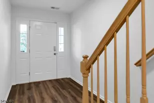 9 Knox Ct, Bernards Township, NJ 07920 - Photo 4