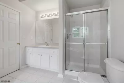 9 Bridgepointe Dr, Old Bridge Township, NJ 08879 - Photo 26