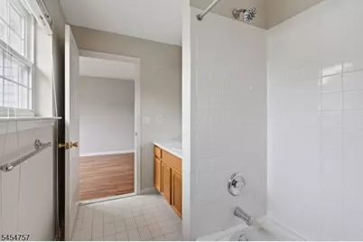 9 Bridgepointe Dr, Old Bridge Township, NJ 08879 - Photo 22