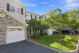 9 Bridge Pointe Dr, Old Bridge Township, NJ 08879 - Photo 1