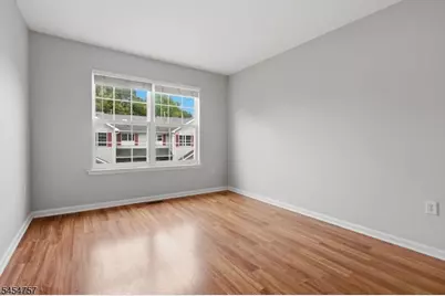 9 Bridgepointe Dr, Old Bridge Township, NJ 08879 - Photo 18
