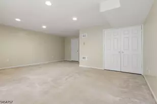 9 Bridge Pointe Dr, Old Bridge Township, NJ 08879 - Photo 8