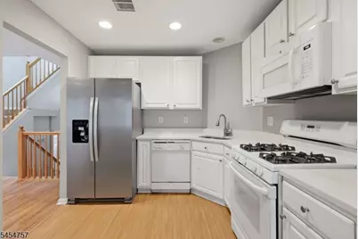 9 Bridgepointe Dr, Old Bridge Township, NJ 08879 - Photo 16