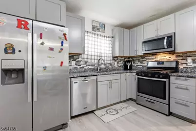62 Pinetree Dr, Sayreville Boro, NJ 08859 - Photo 12