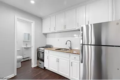 224 Macarthur Ave, Garfield, NJ 07026 - Photo 16