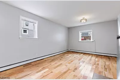 224 Macarthur Ave, Garfield, NJ 07026 - Photo 8