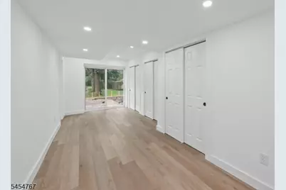 1834 Holly Rd, North Brunswick Township, NJ 08902 - Photo 30