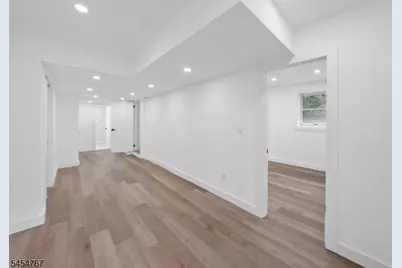 1834 Holly Rd, North Brunswick Township, NJ 08902 - Photo 32