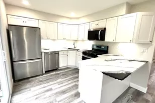 162 McNair Ct, Franklin Township, NJ 08873 - Photo 6