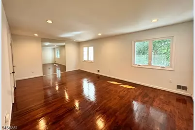 15 Averell Dr, Parsippany, NJ 07950 - Photo 12